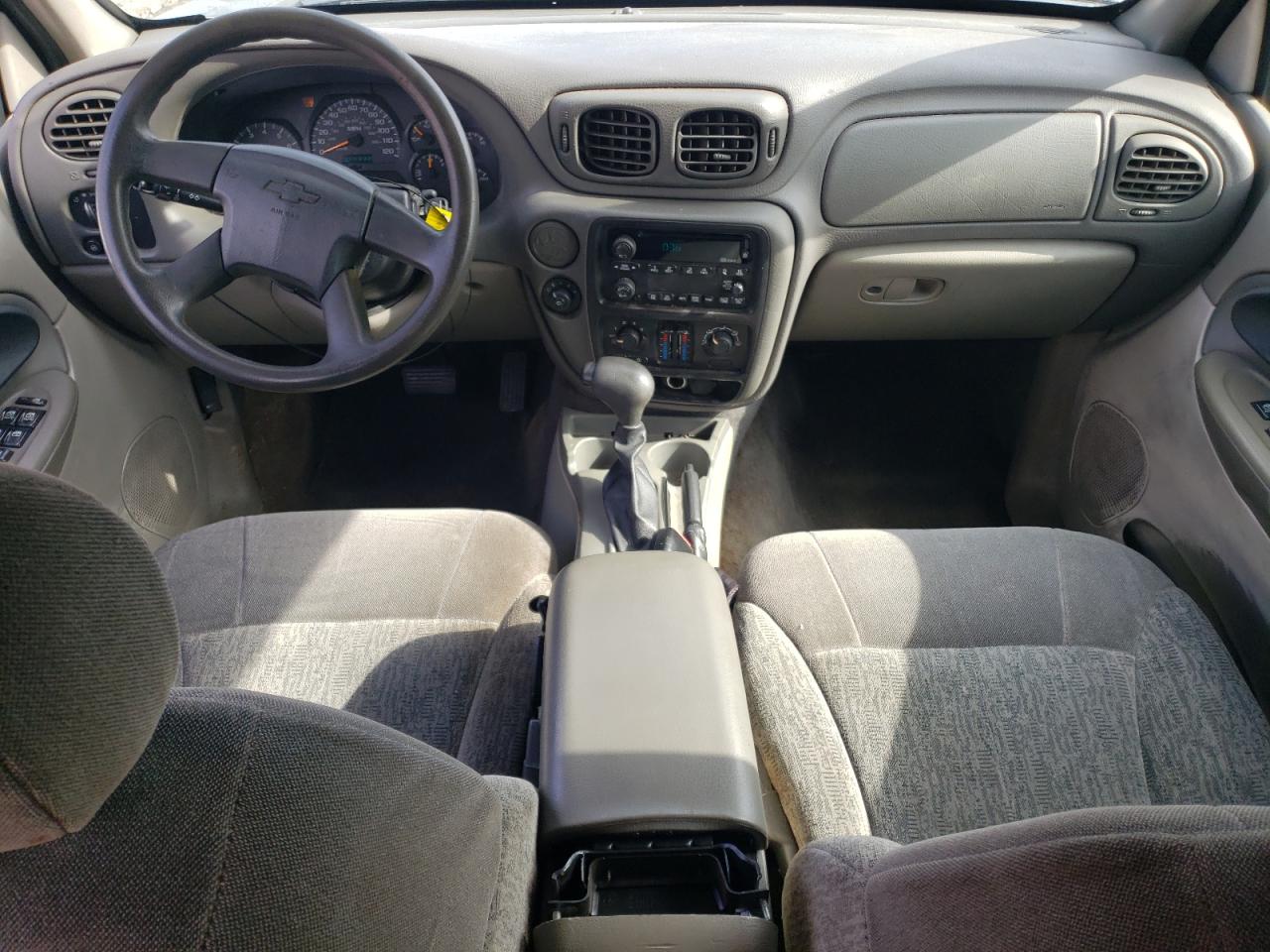 2003 Chevrolet TrailBlazer VIN 1GNDS13S532407181 Copart auction photo, rear end / minor dent/scratches damage thumbnail 8
