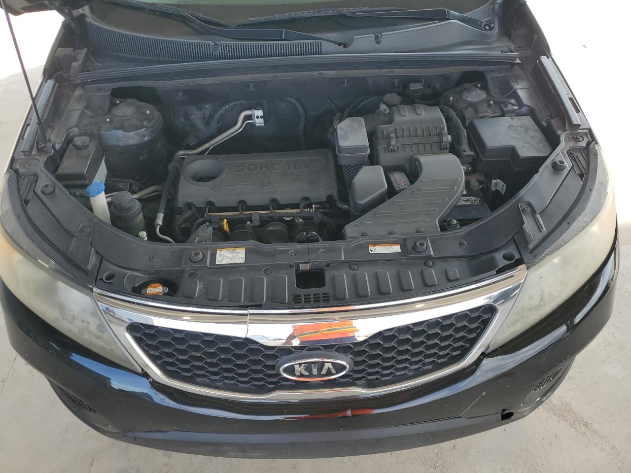 2011 KIA Sorento VIN 5XYKT3A19BG074345 Copart auction photo, rear end / side damage thumbnail 12