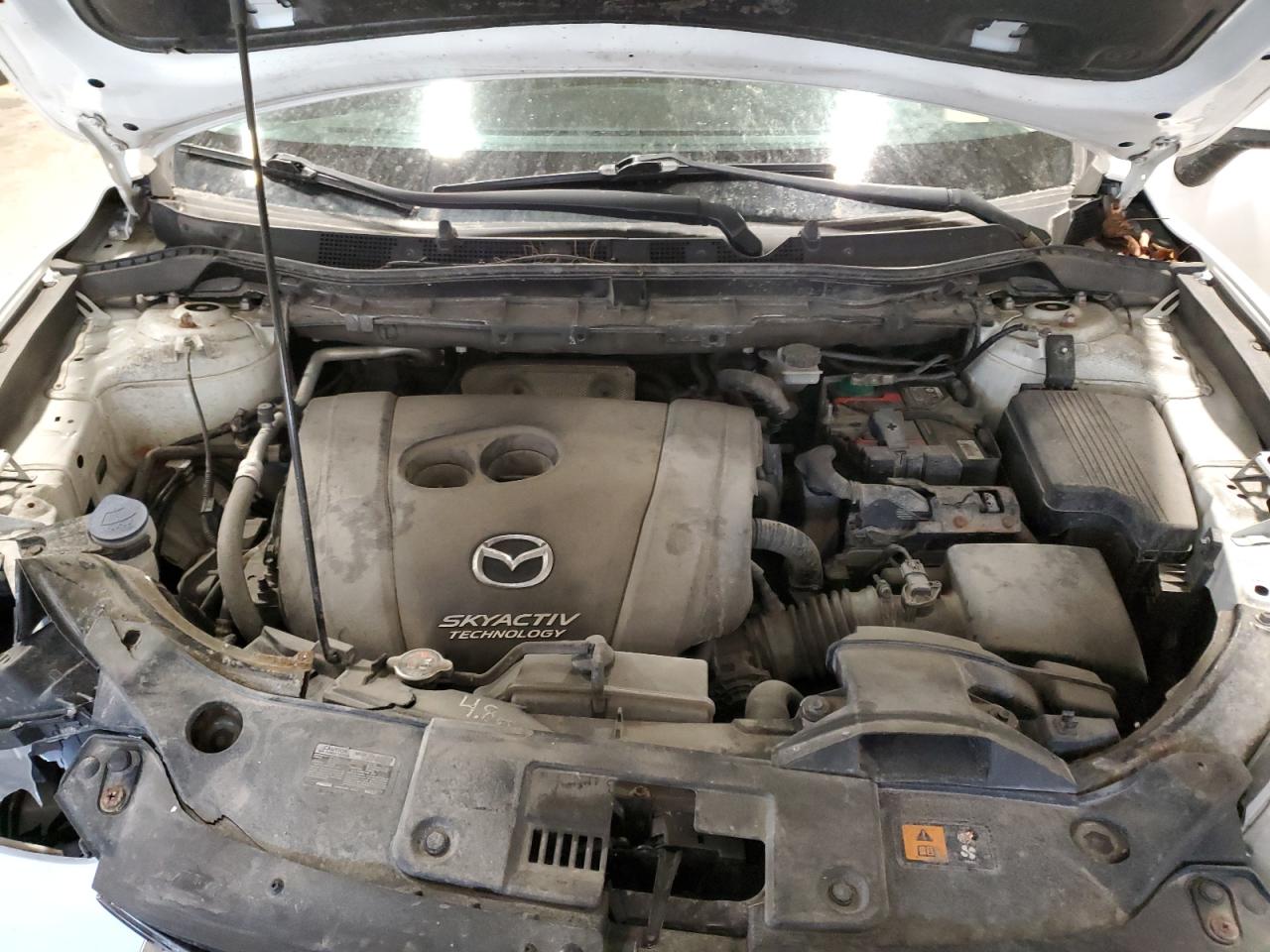 2016 Mazda CX-5 VIN JM3KE4DYXG0836028 Copart auction photo, front end / minor dent/scratches damage thumbnail 12