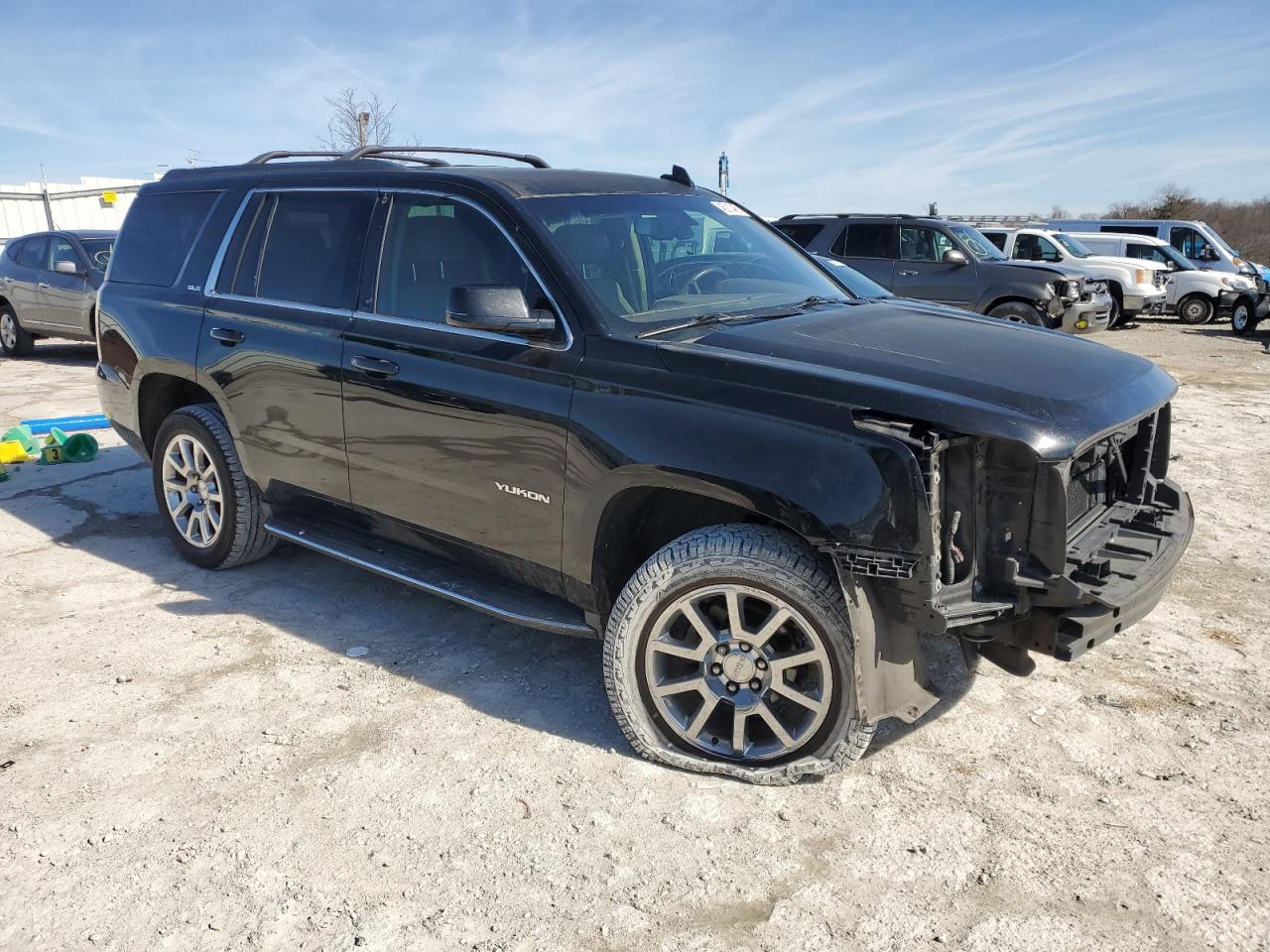 2016 GMC Yukon VIN 1GKS1AKC3GR178059 Copart auction photo, front end / minor dent/scratches damage thumbnail 4