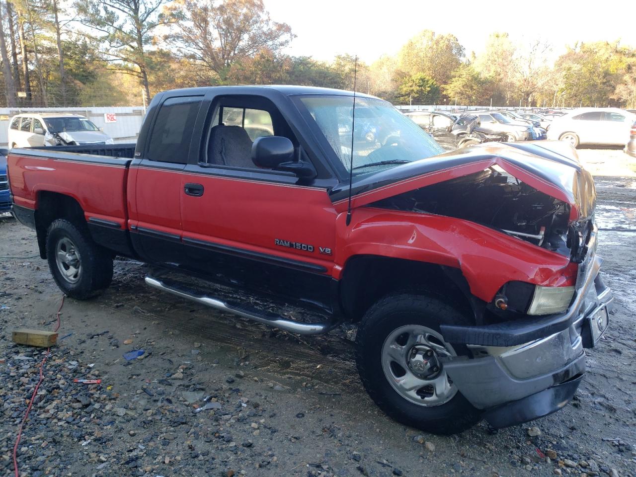 1998 Dodge RAM VIN 1B7HF13Y3WJ115929 Copart auction photo, front end / minor dent/scratches damage thumbnail 4