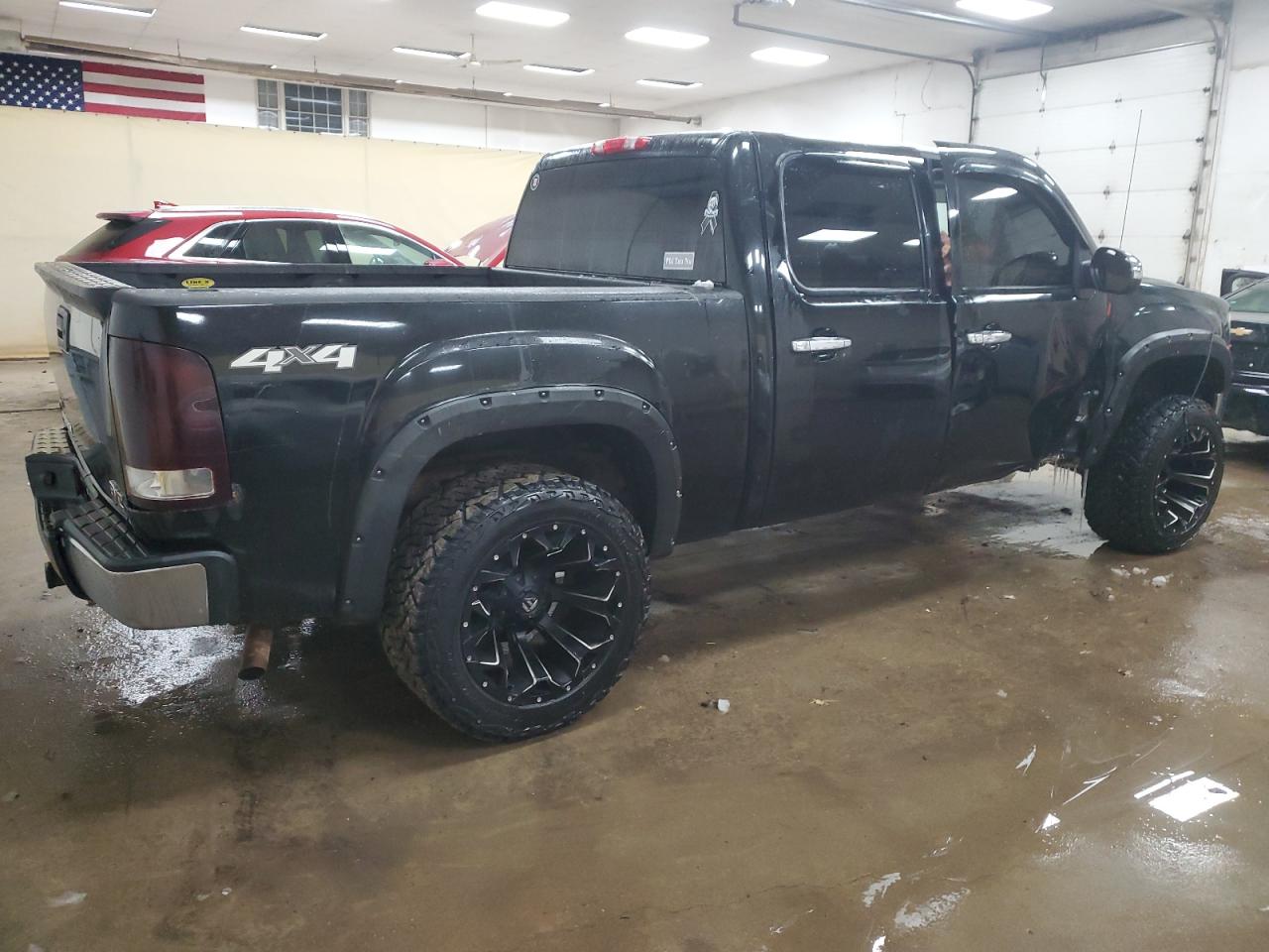 2011 GMC Sierra VIN 3GTP2UEA2BG383178 Copart auction photo, side / front end damage thumbnail 3