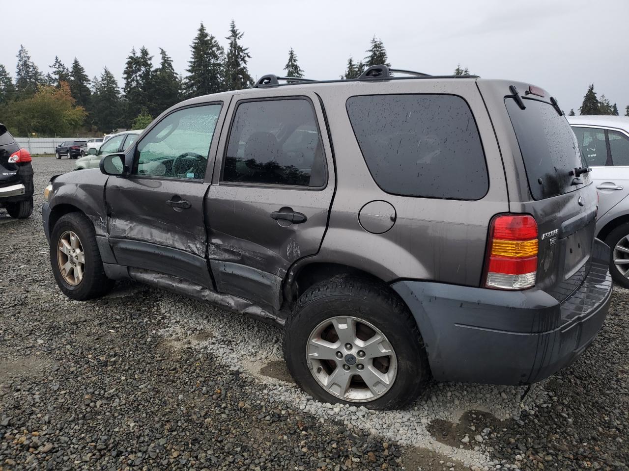 2006 Ford Escape VIN 1FMYU93156KA03176 Copart auction photo, side / undercarriage damage thumbnail 2
