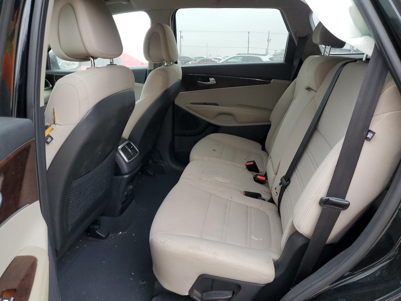 2016 KIA Sorento VIN 5XYPG4A33GG044864 Copart auction photo, front end / minor dent/scratches damage thumbnail 11