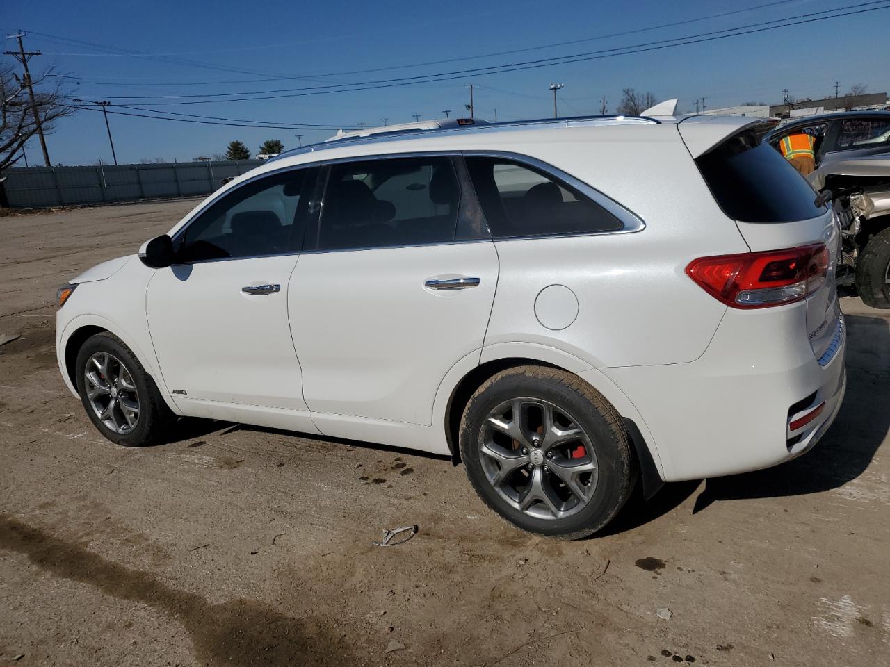 2016 KIA Sorento VIN 5XYPKDA52GG096339 Copart auction photo, front end damage thumbnail 2