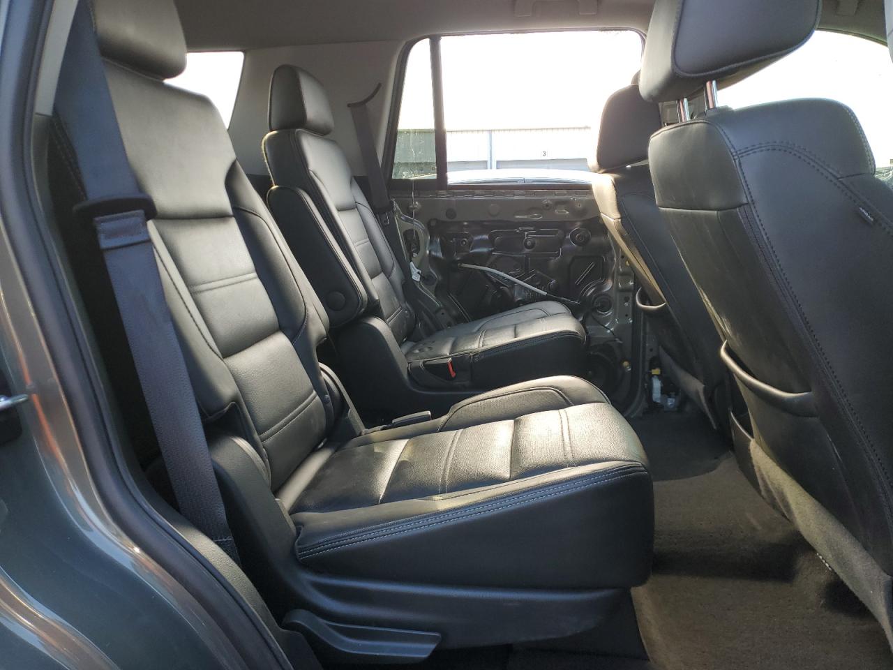 2018 GMC Yukon VIN 1GKS2CKJXJR316114 Copart auction photo, rear end / side damage thumbnail 11