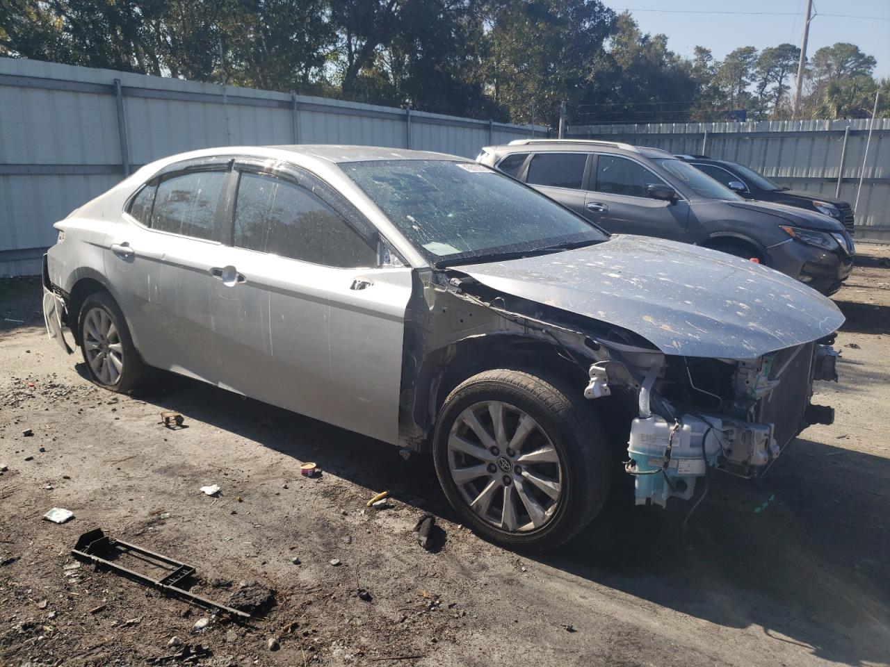 2020 Toyota Camry VIN 4T1C11AK7LU992419 Copart auction photo, front end damage thumbnail 4