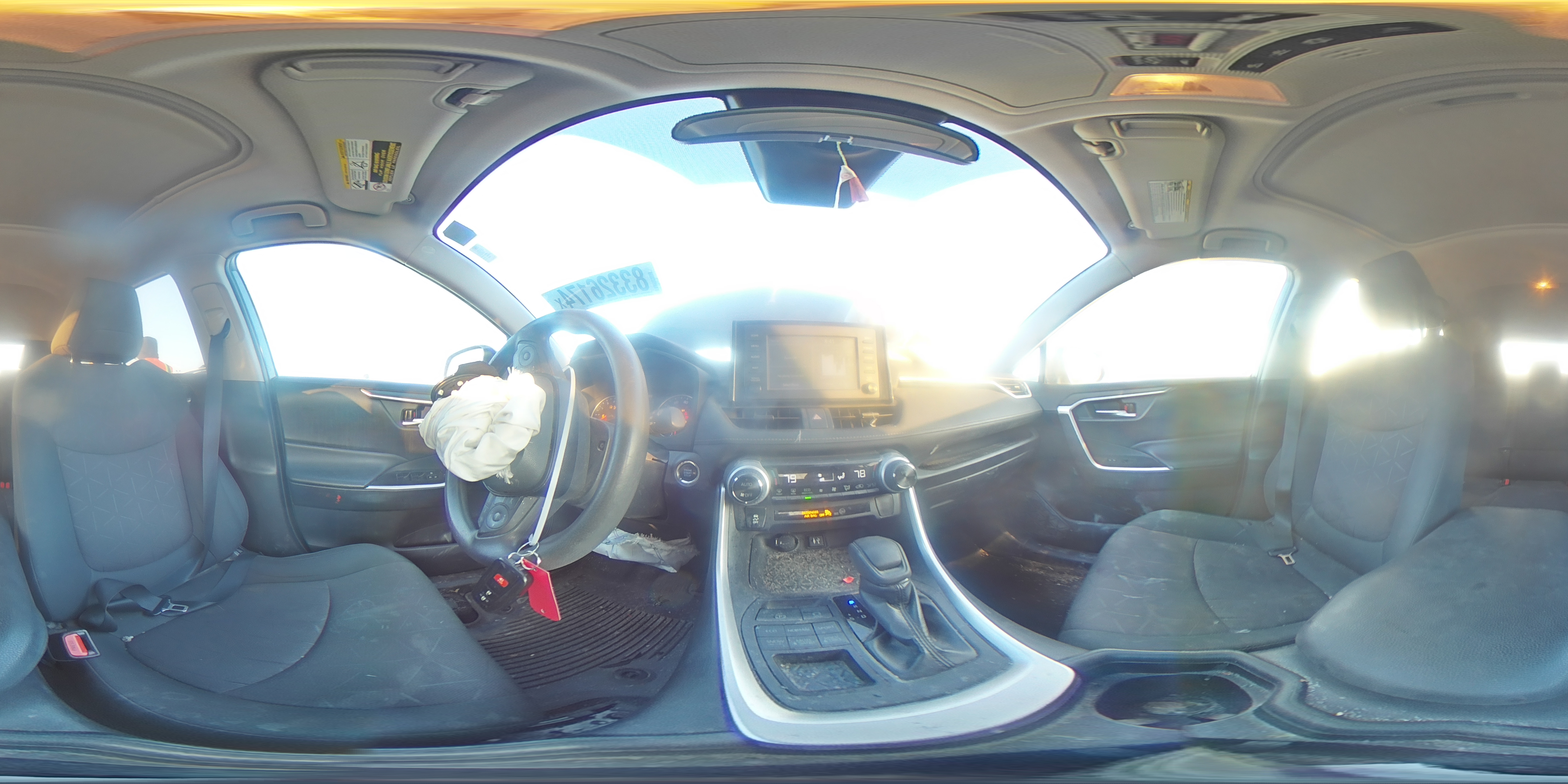 2019 Toyota RAV 4 VIN 2T3P1RFV4KC028631 Copart auction photo, front end / minor dent/scratches damage thumbnail 14