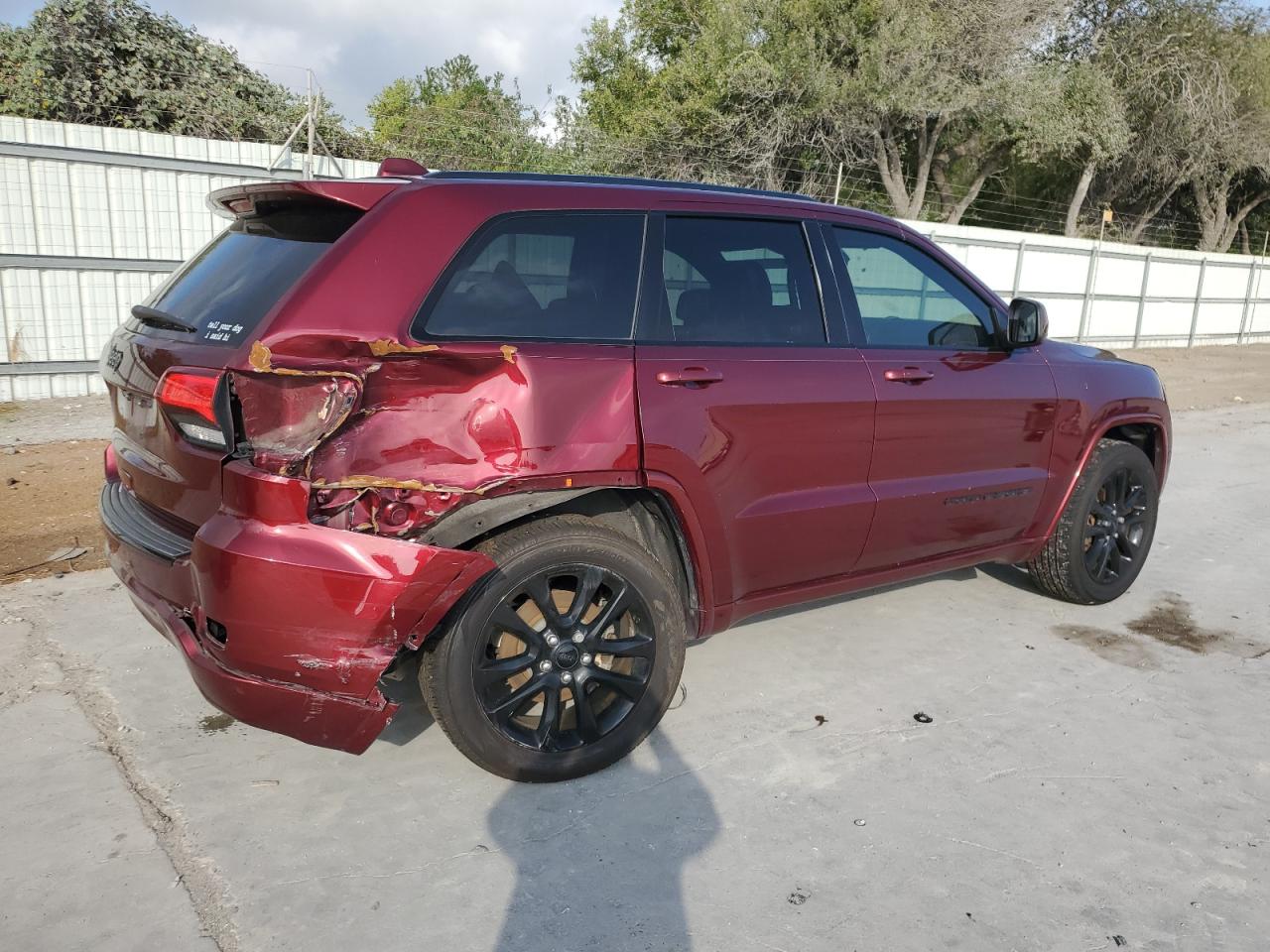 2018 Jeep Grand Cherokee VIN 1C4RJEAG3JC153405 Copart auction photo, rear end / minor dent/scratches damage thumbnail 3