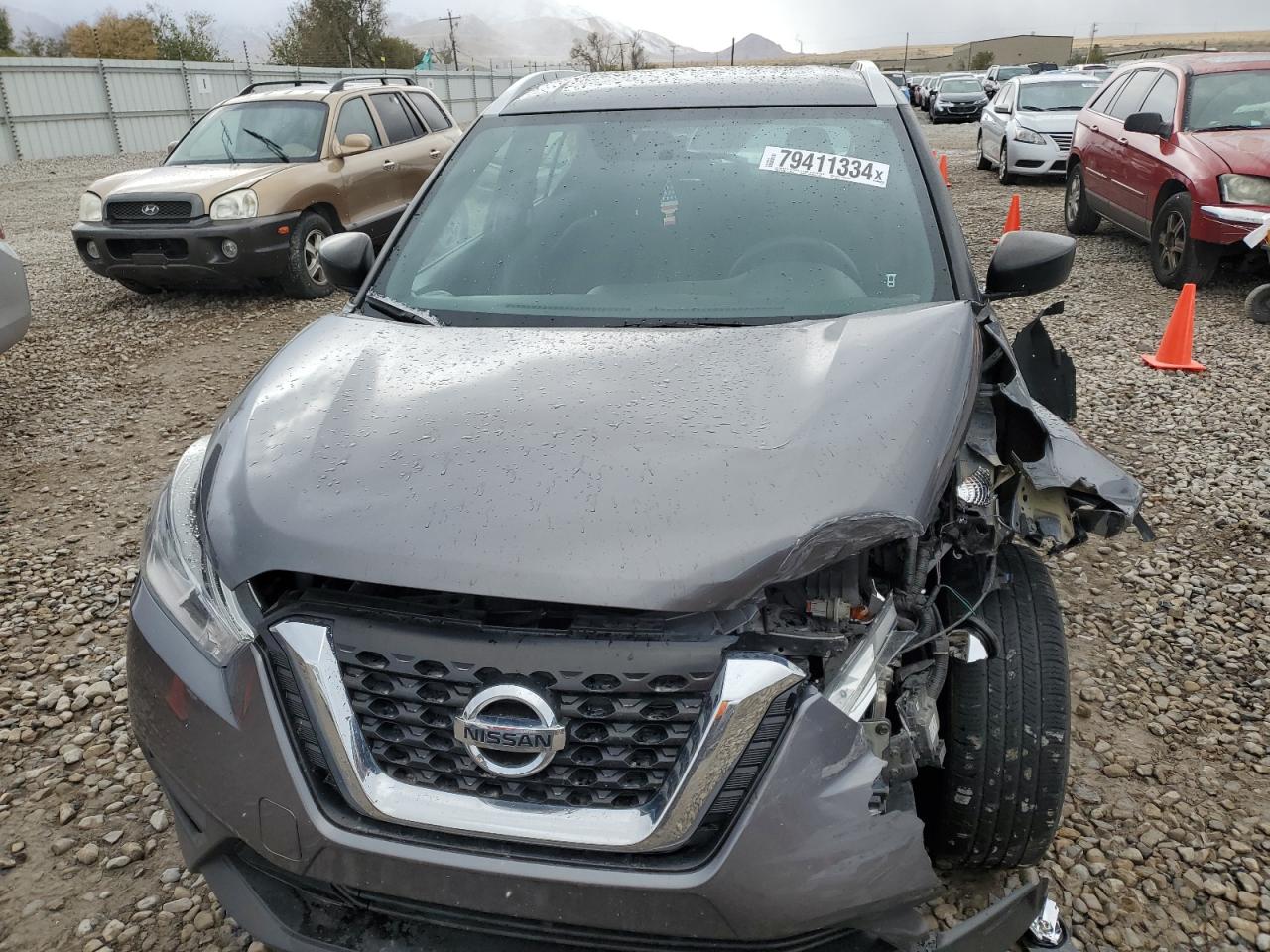 2018 Nissan Kicks VIN 3N1CP5CU4JL524313 Copart auction photo, side / front end damage thumbnail 5