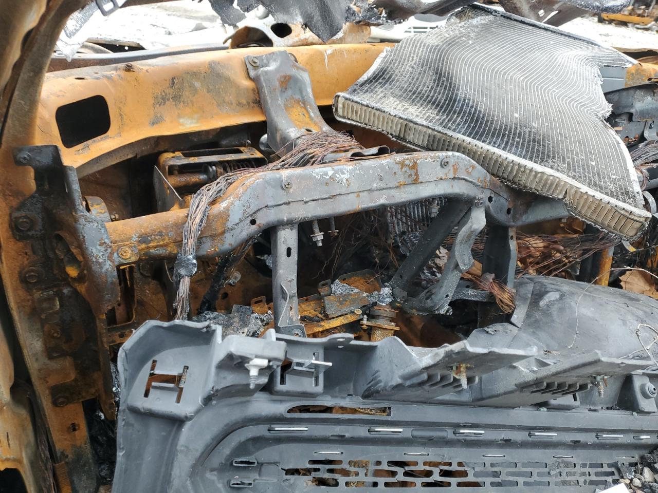 2013 Chrysler 300 VIN 2C3CCAET8DH644428 Copart auction photo, burn / minor dent/scratches damage thumbnail 9