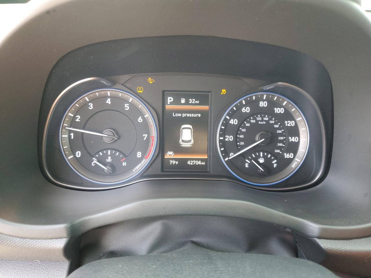 2020 Hyundai Kona VIN KM8K5CA50LU427306 Copart auction photo, front end damage thumbnail 9