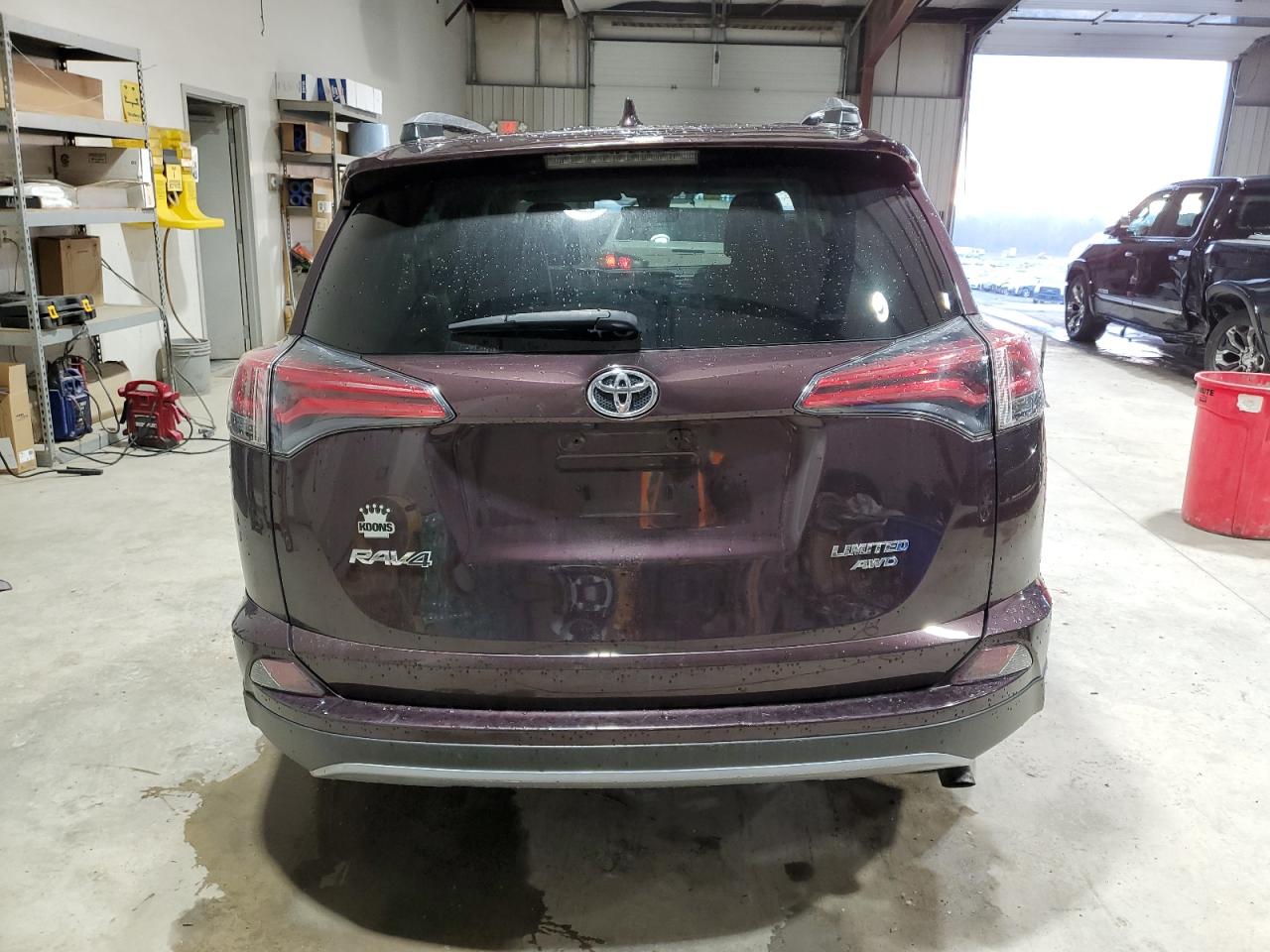 2018 Toyota RAV 4 VIN 2T3DFREV4JW836934 Copart auction photo, front end / rear end damage thumbnail 6