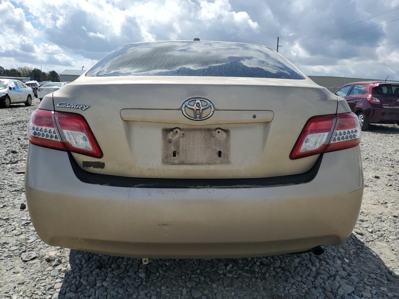 2011 Toyota Camry VIN 4T1BF3EKXBU697171 Copart auction photo, front end / side damage thumbnail 6