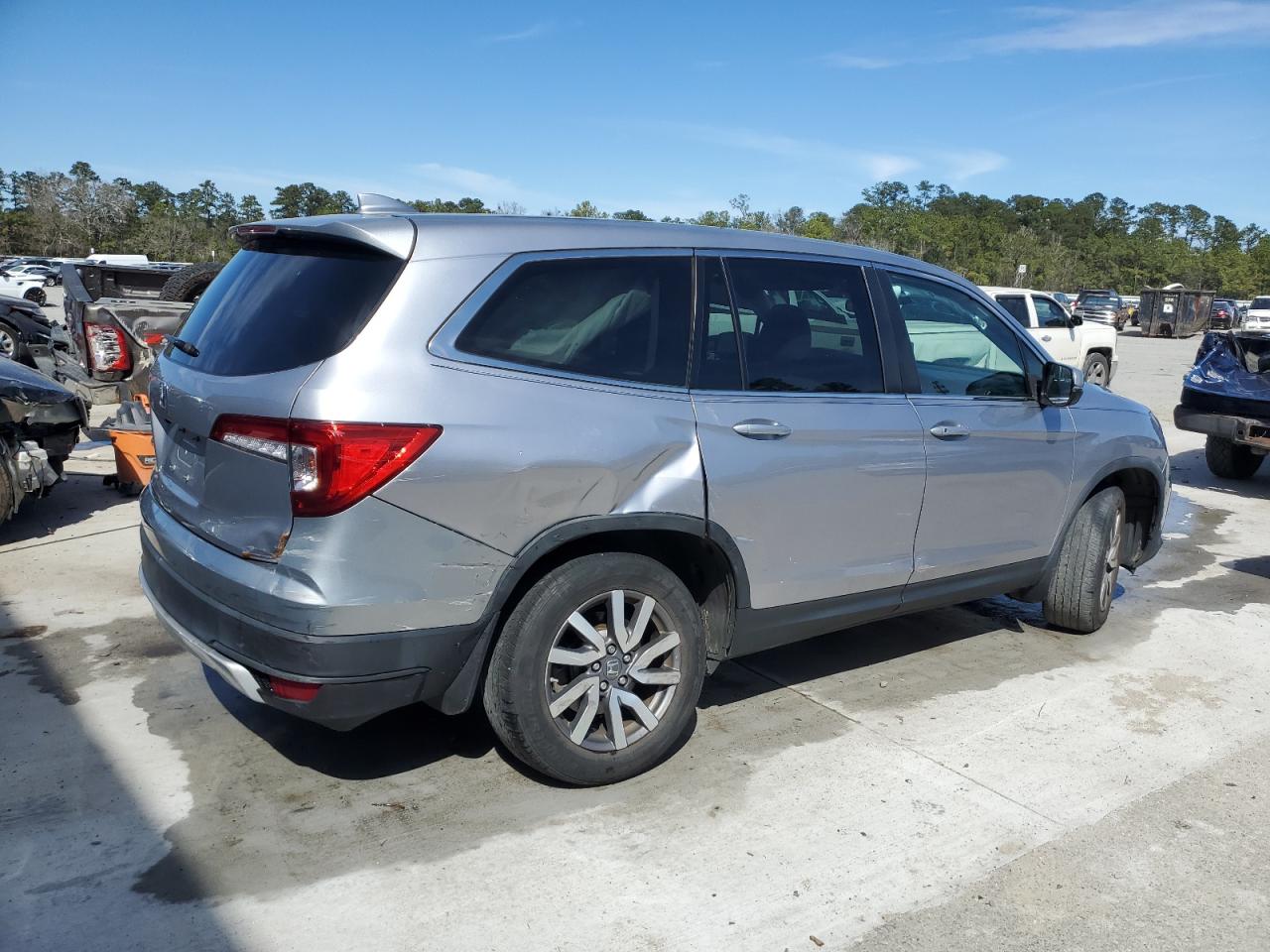 2021 Honda Pilot VIN 5FNYF5H30MB004991 Copart auction photo, side damage thumbnail 3