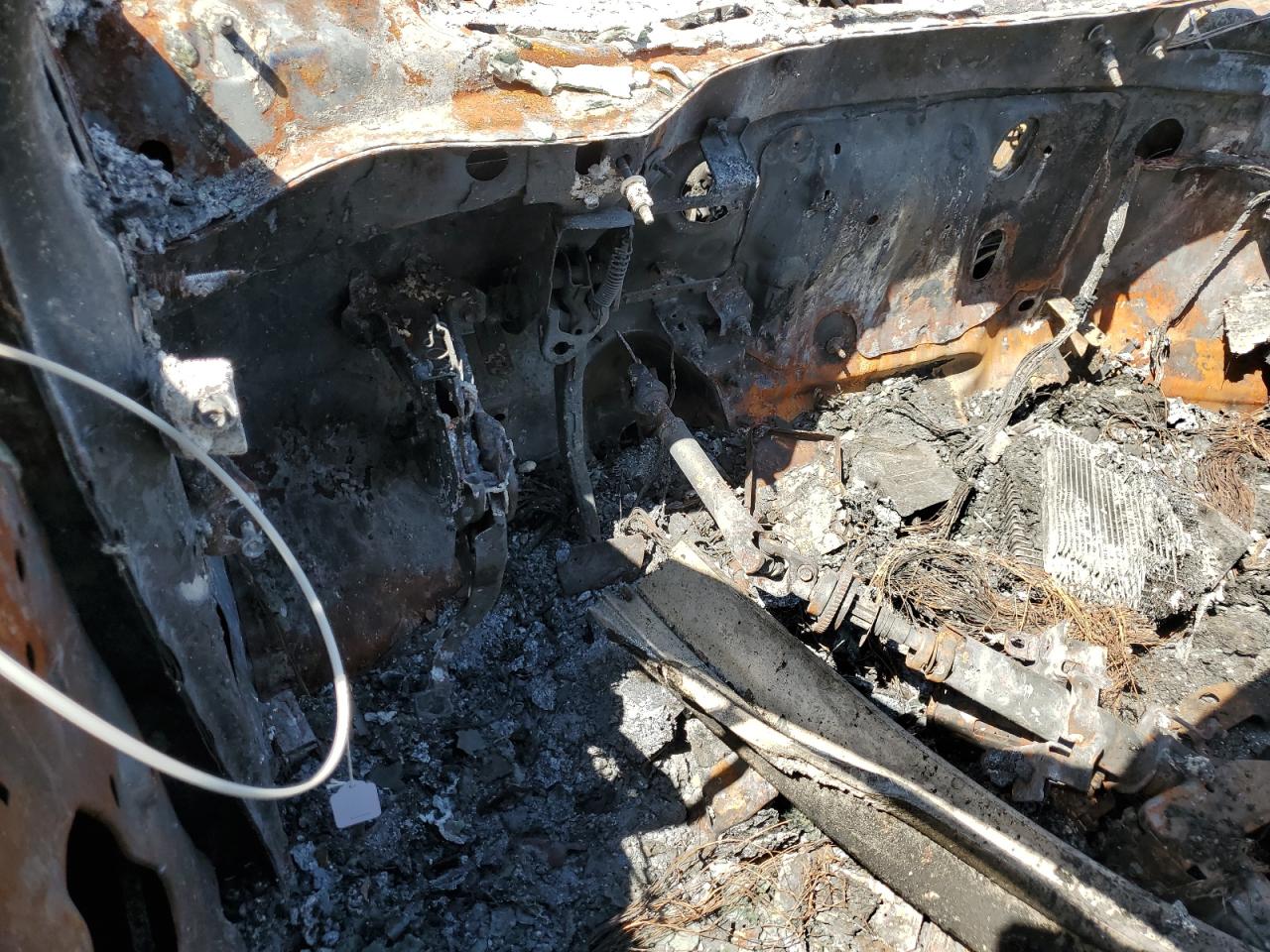 2017 Honda Pilot VIN 5FNYF5H94HB045649 Copart auction photo, burn damage thumbnail 9