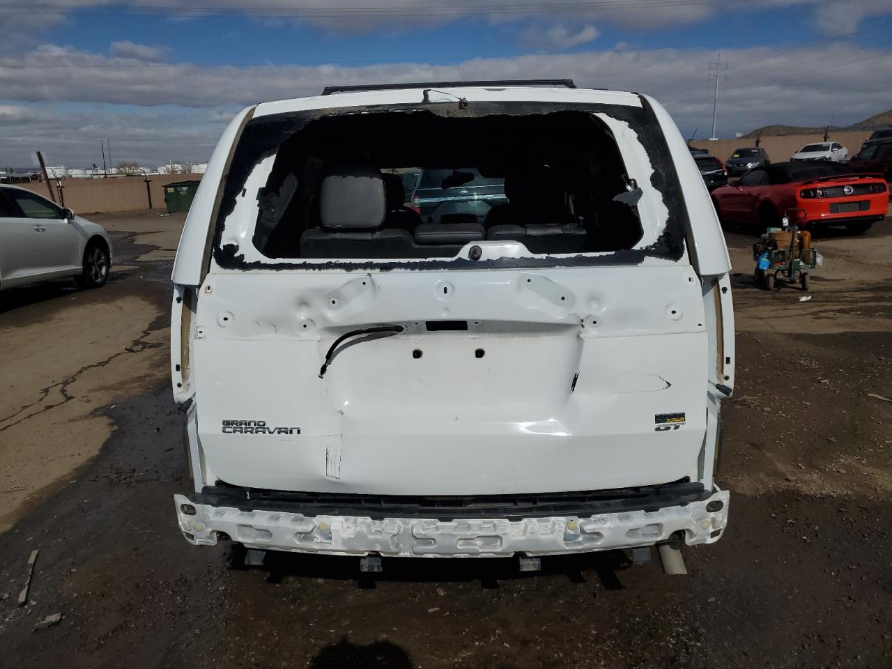 2017 Dodge Caravan VIN 2C4RDGEG8HR769115 Copart auction photo, rear end damage thumbnail 6