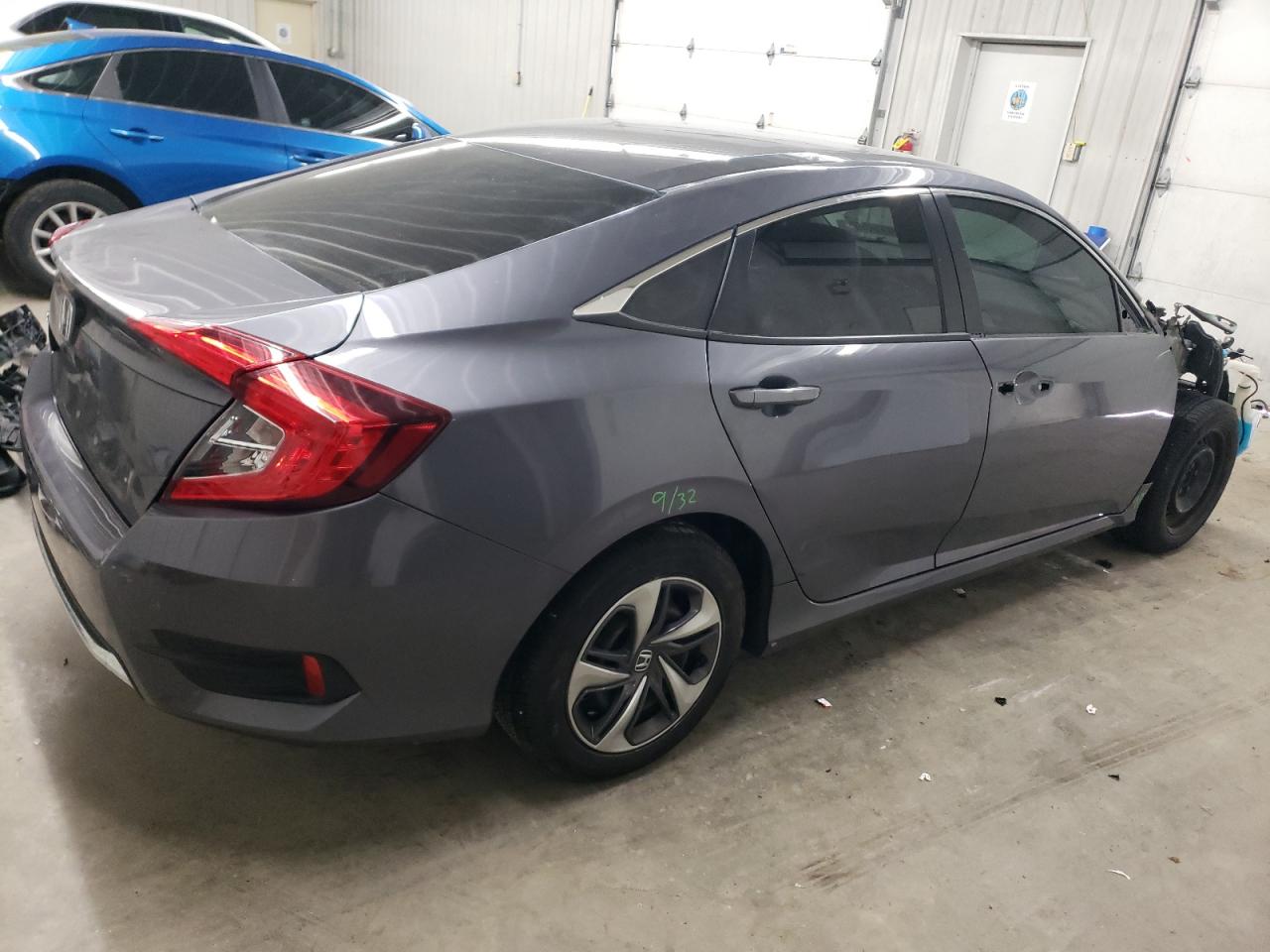2019 Honda Civic VIN 19XFC2F67KE002069 Copart auction photo, front end / minor dent/scratches damage thumbnail 3