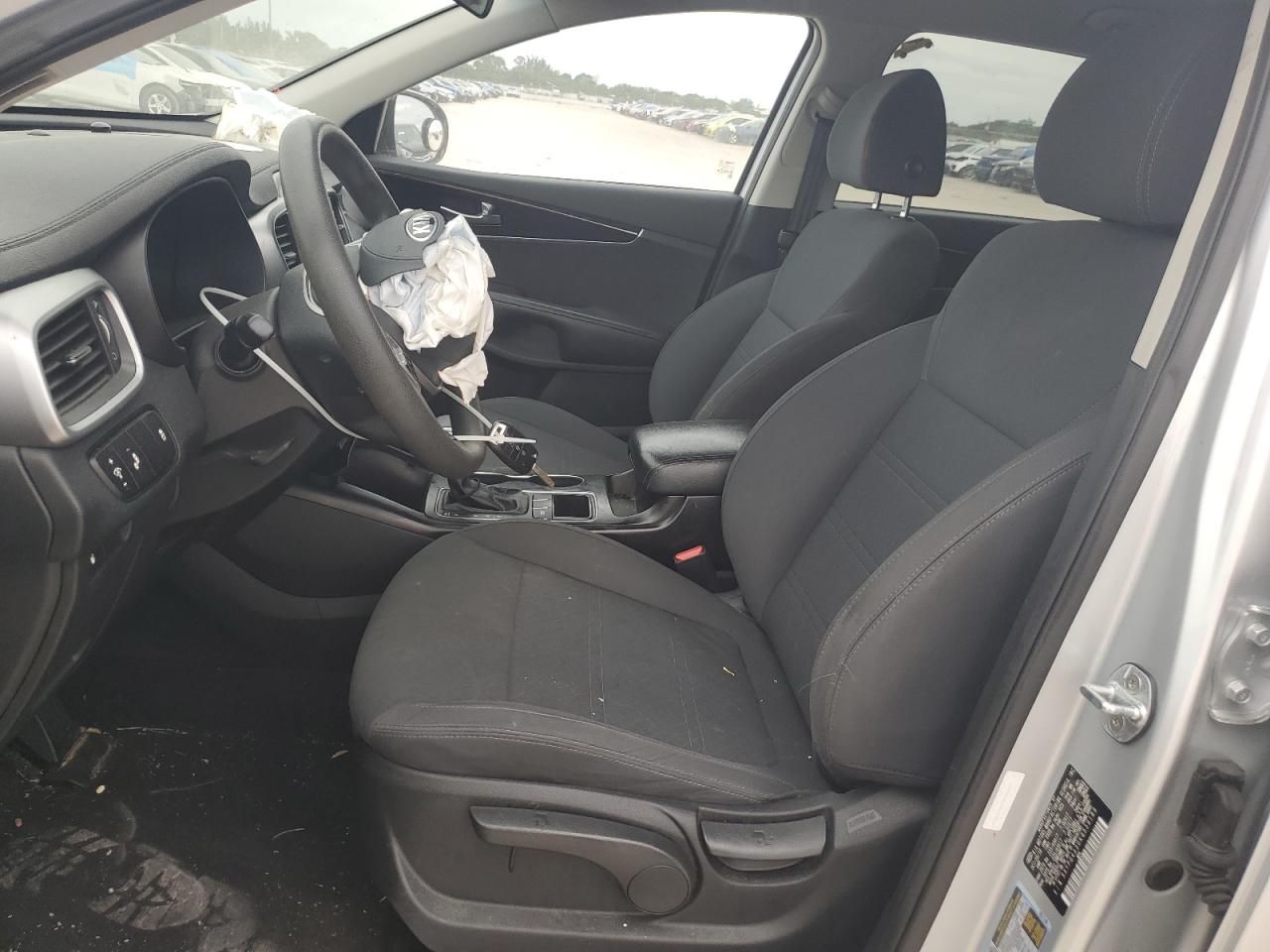2019 KIA Sorento VIN 5XYPG4A30KG539189 Copart auction photo, front end / minor dent/scratches damage thumbnail 7