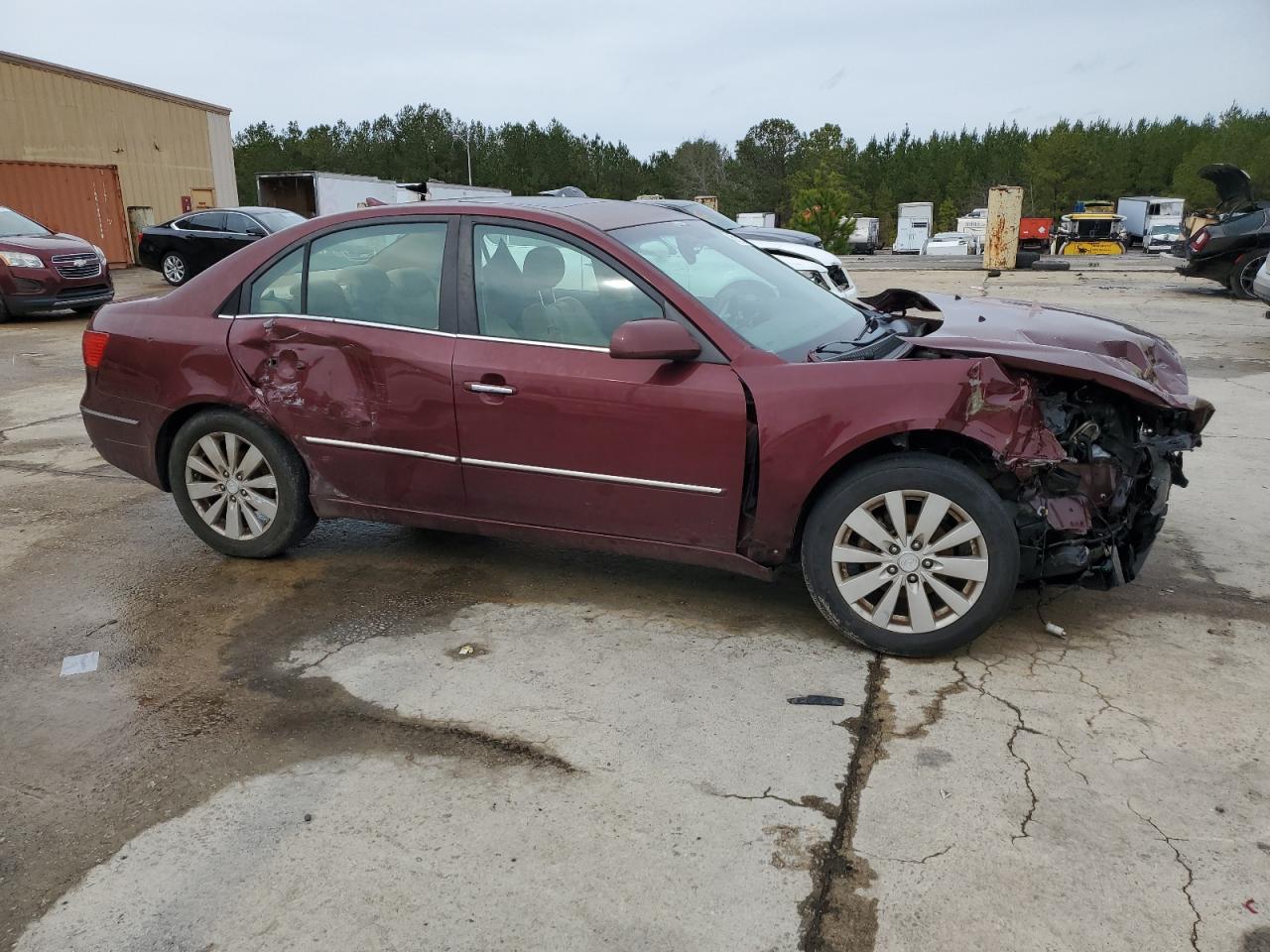 2009 Hyundai Sonata VIN 5NPEU46C09H483637 Copart auction photo, front end / side damage thumbnail 4