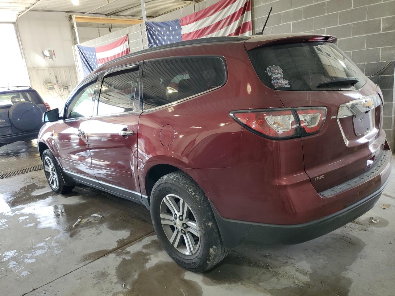 2015 Chevrolet Traverse VIN 1GNKVHKD5FJ304377 Copart auction photo, all over / front end damage thumbnail 2