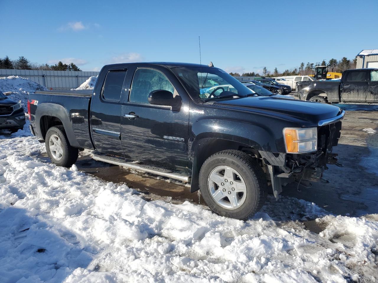 2011 GMC Sierra VIN 1GTR2VE34BZ167462 Copart auction photo, front end / all over damage thumbnail 4