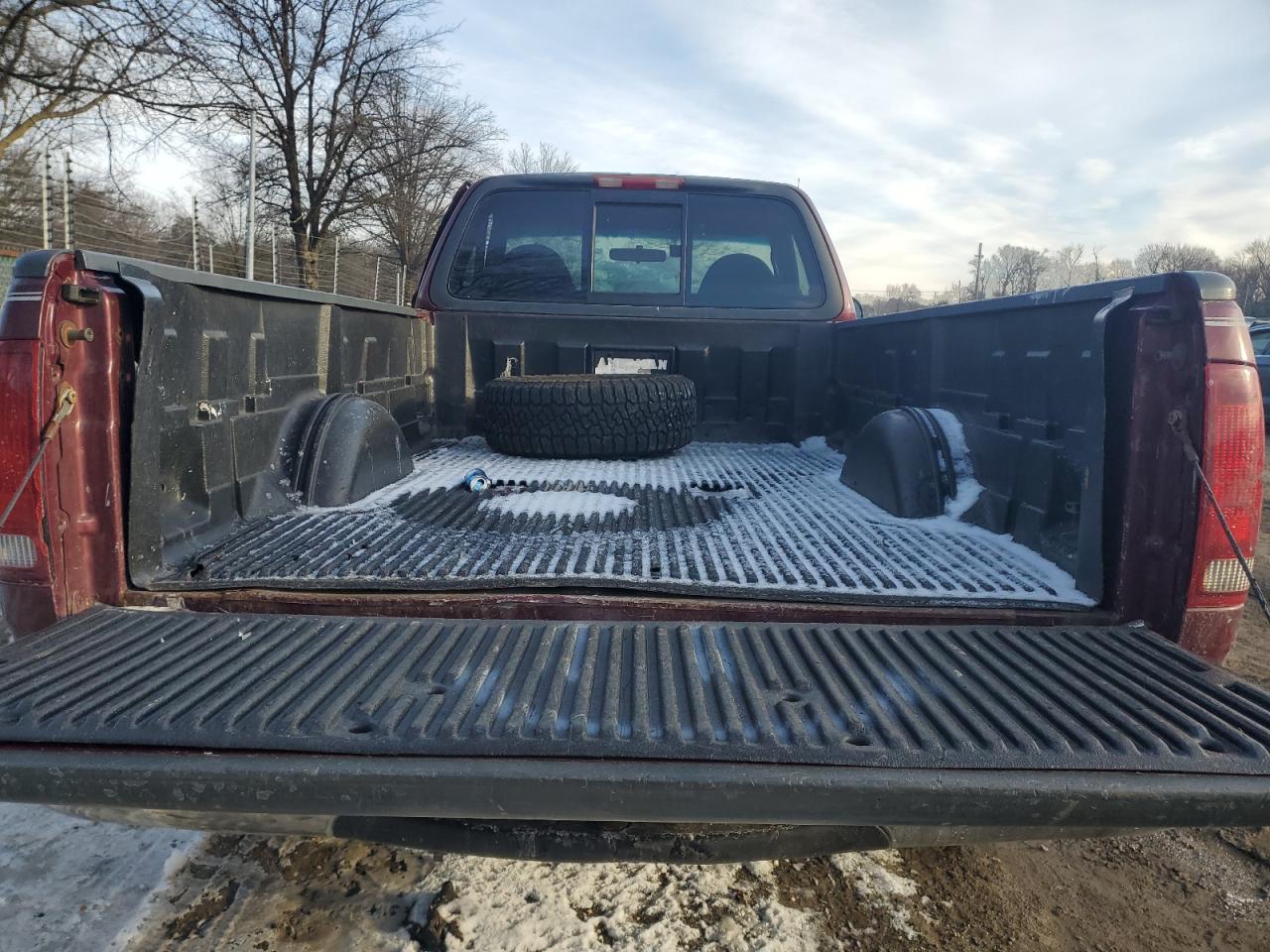 1999 Ford F-150 VIN 1FTRF17W7XNA44872 Copart auction photo, side / mechanical damage thumbnail 10
