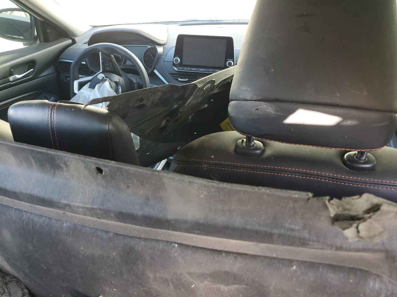2021 Nissan Altima VIN 1N4BL4CV7MN410646 Copart auction photo, all over / vandalism damage thumbnail 8