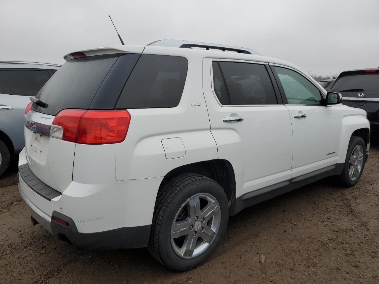 2013 GMC Terrain VIN 2GKFLXE38D6103343 Copart auction photo, front end / minor dent/scratches damage thumbnail 3