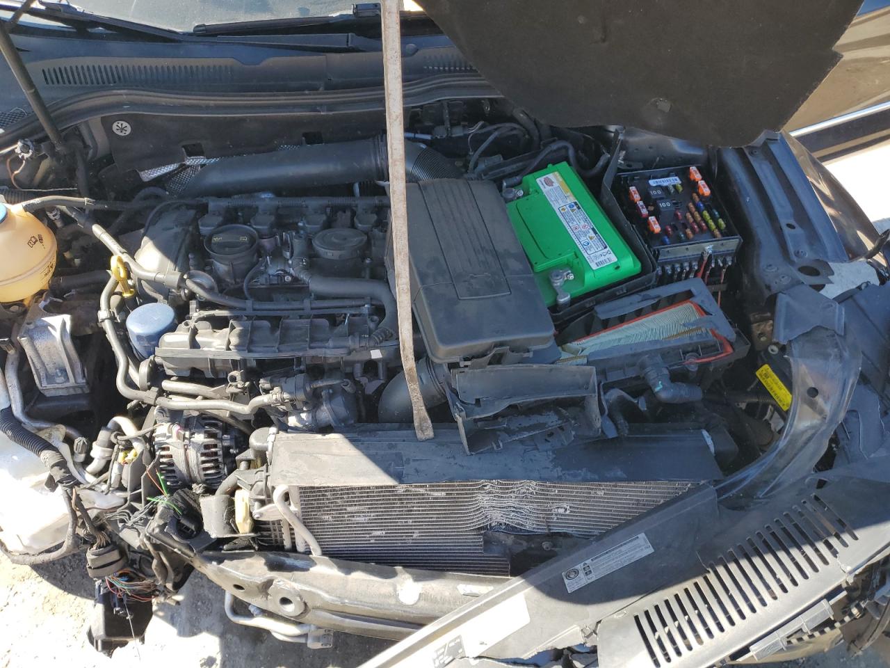 2015 Volkswagen Passat CC VIN WVWBP7AN8FE801746 Copart auction photo, front end damage thumbnail 11