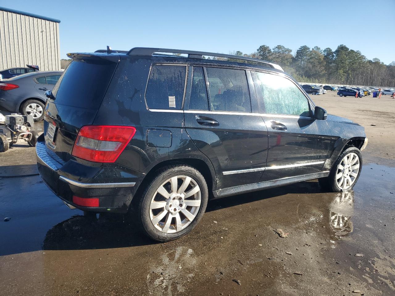 2011 Mercedes-Benz GLK-klasse VIN WDCGG5GB3BF556456 Copart auction photo, front end damage thumbnail 3