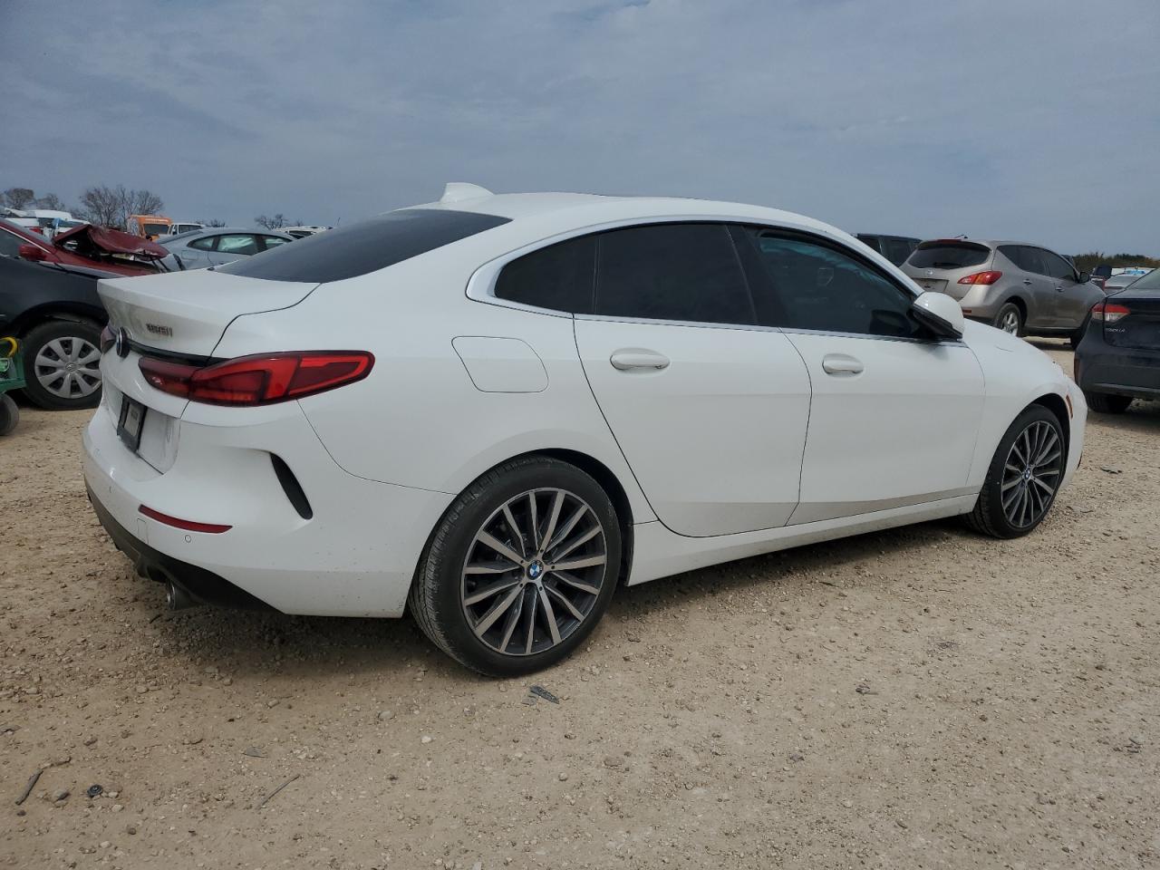 2020 BMW 2er VIN WBA73AK01L7F54488 Copart auction photo, front end damage thumbnail 3