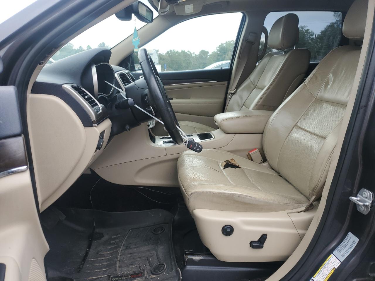 2017 Jeep Grand Cherokee VIN 1C4RJEBG9HC779064 Copart auction photo, front end / undercarriage damage thumbnail 7