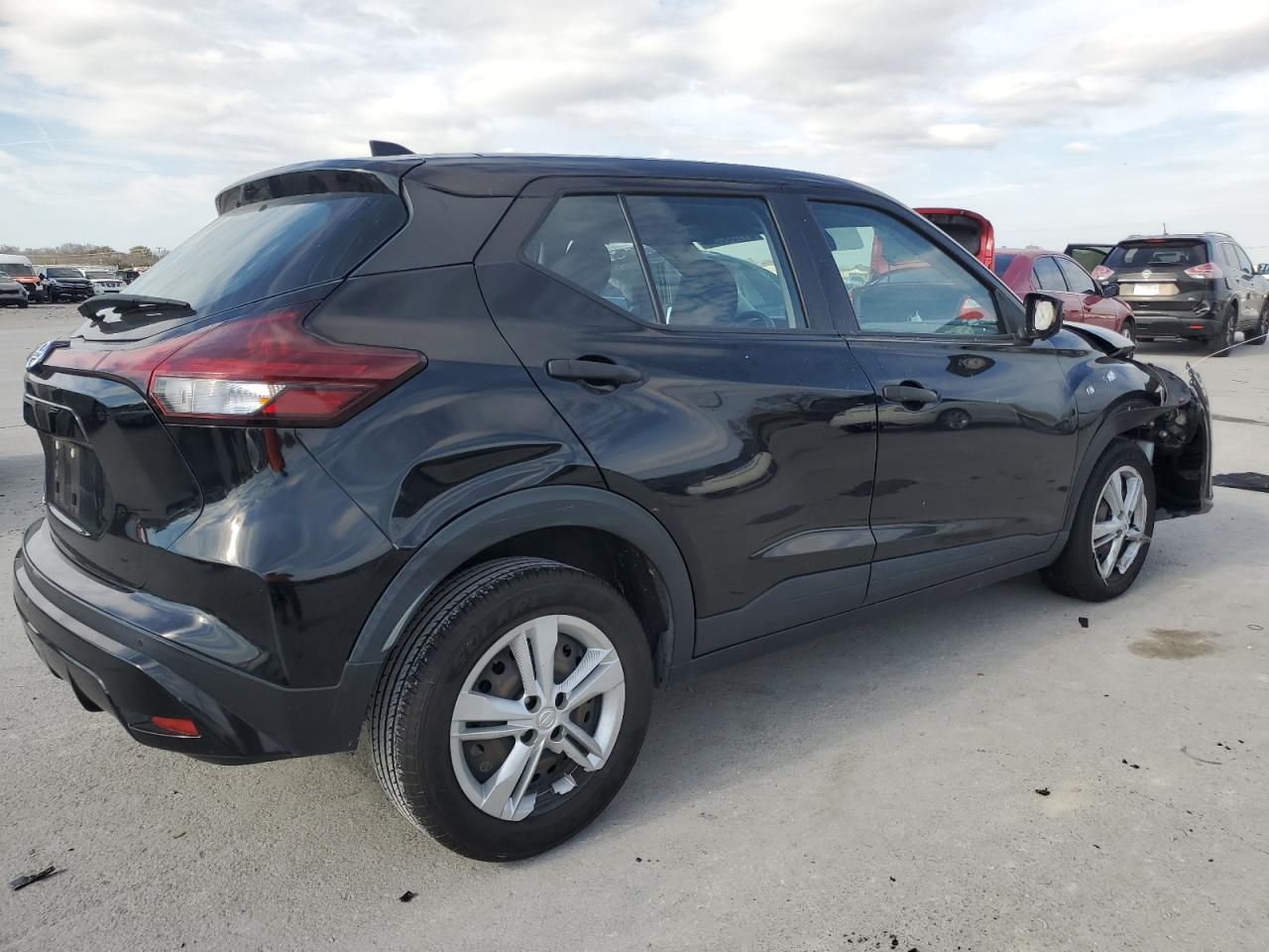2021 Nissan Kicks VIN 3N1CP5BV2ML474333 Copart auction photo, front end damage thumbnail 3