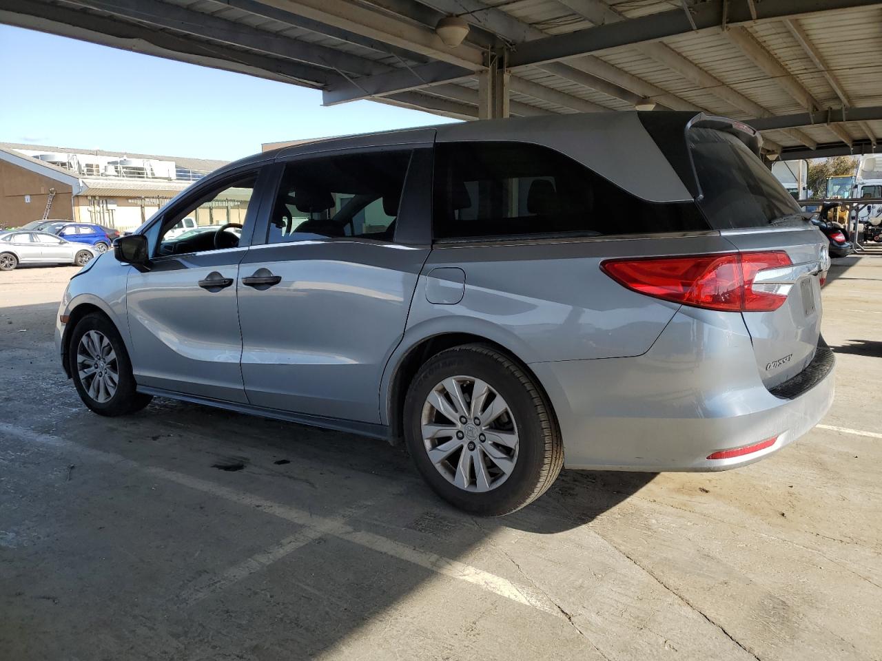 2020 Honda Odyssey VIN 5FNRL6H27LB033087 Copart auction photo, front end / side damage thumbnail 2
