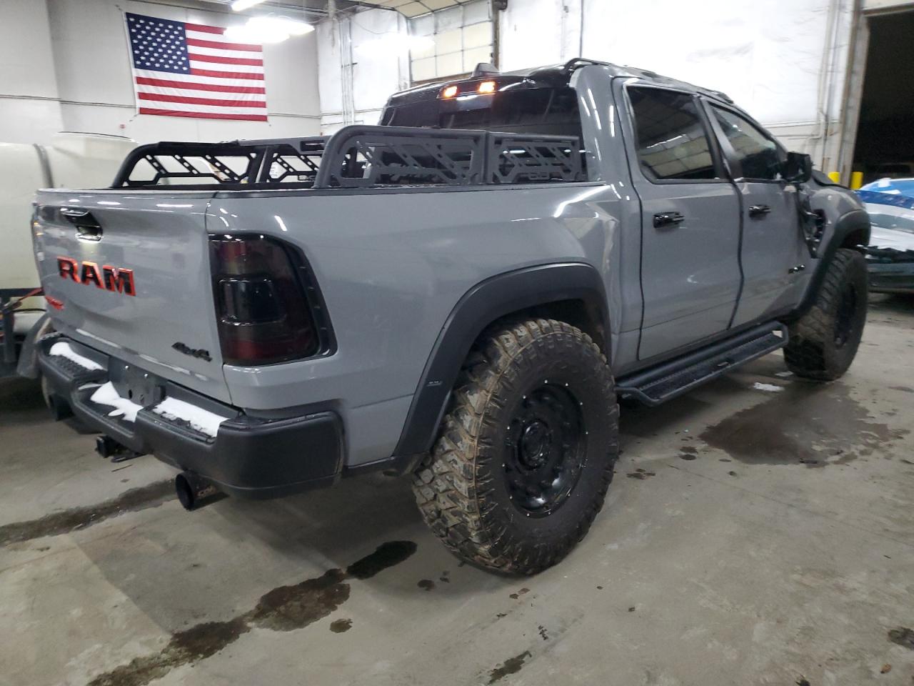 2022 RAM 1500 VIN 1C6SRFU92NN299728 Copart auction photo, rollover / minor dent/scratches damage thumbnail 3