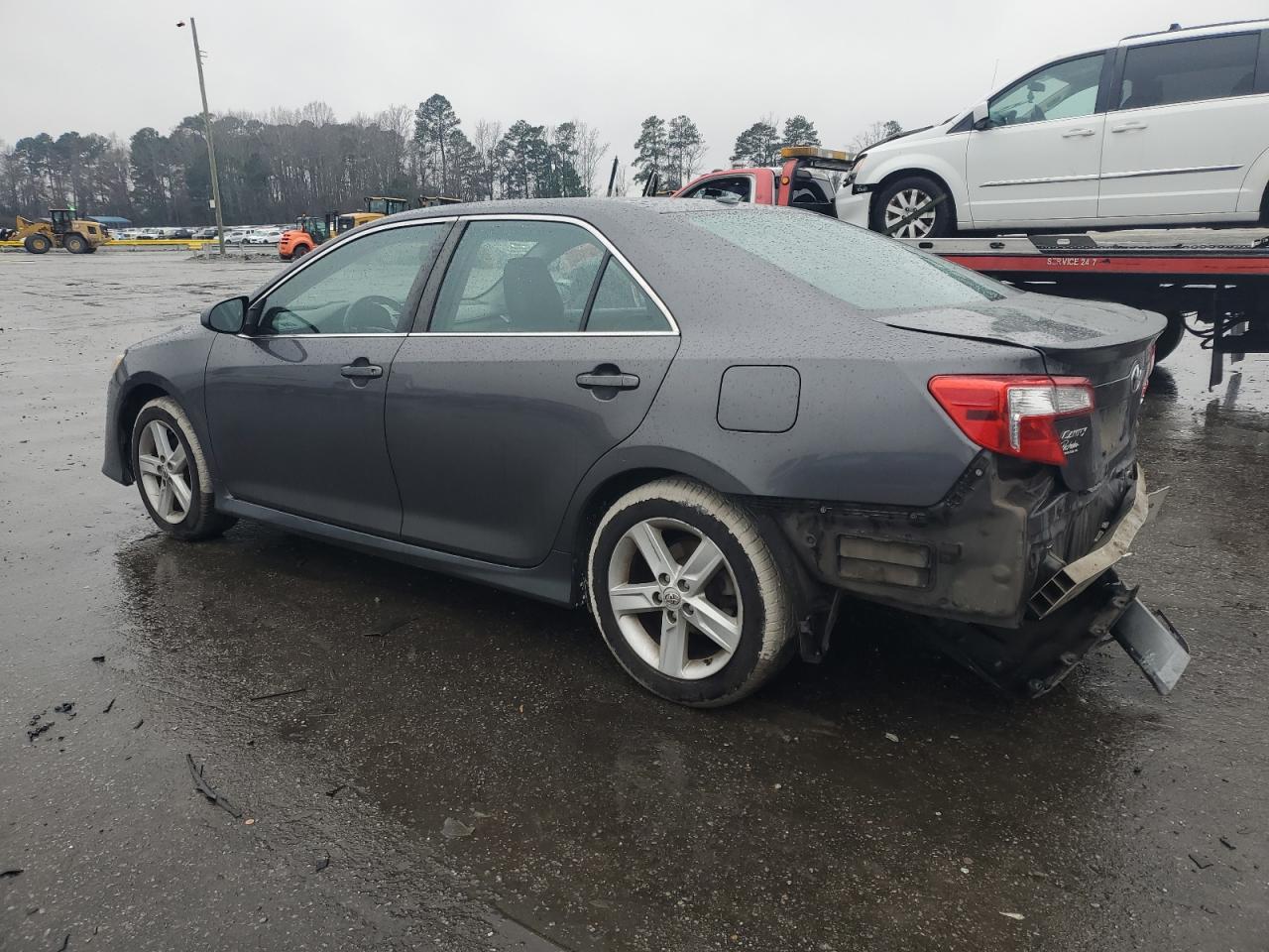 2013 Toyota Camry VIN 4T1BF1FK4DU672417 Copart auction photo, rear end damage thumbnail 2