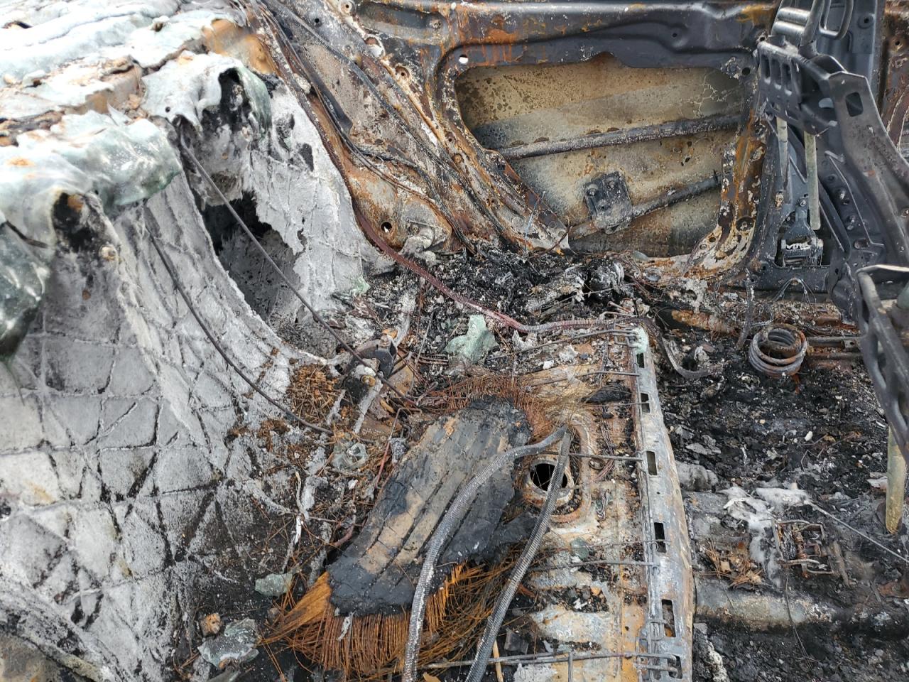 2019 Hyundai Elantra VIN 5NPD84LF0KH466695 Copart auction photo, burn / burn - engine damage thumbnail 10