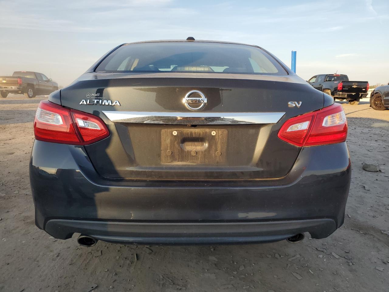 2017 Nissan Altima VIN 1N4AL3AP7HC226092 Copart auction photo, front end / minor dent/scratches damage thumbnail 6