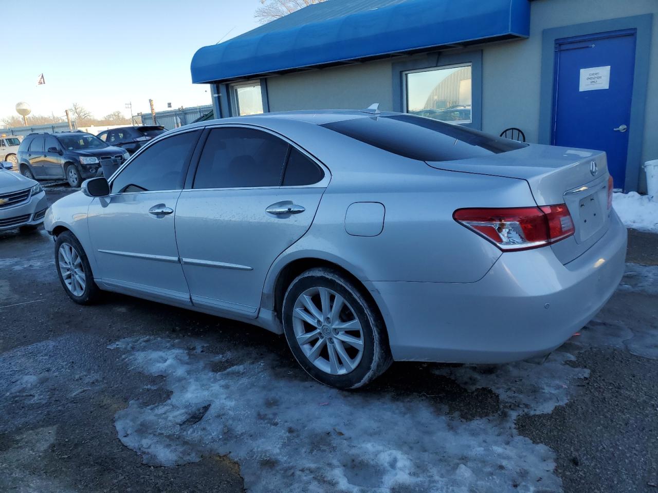 2011 Lexus ES VIN JTHBK1EG5B2419286 Copart auction photo, front end / minor dent/scratches damage thumbnail 2