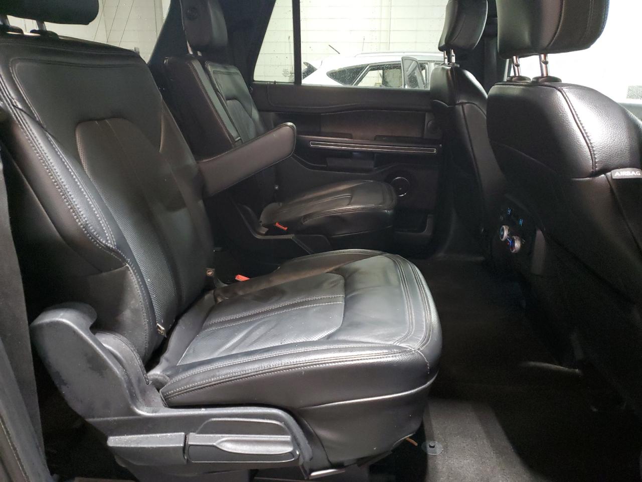 2018 Ford Expedition VIN 1FMJK2AT8JEA67237 Copart auction photo, minor dent/scratches damage thumbnail 11