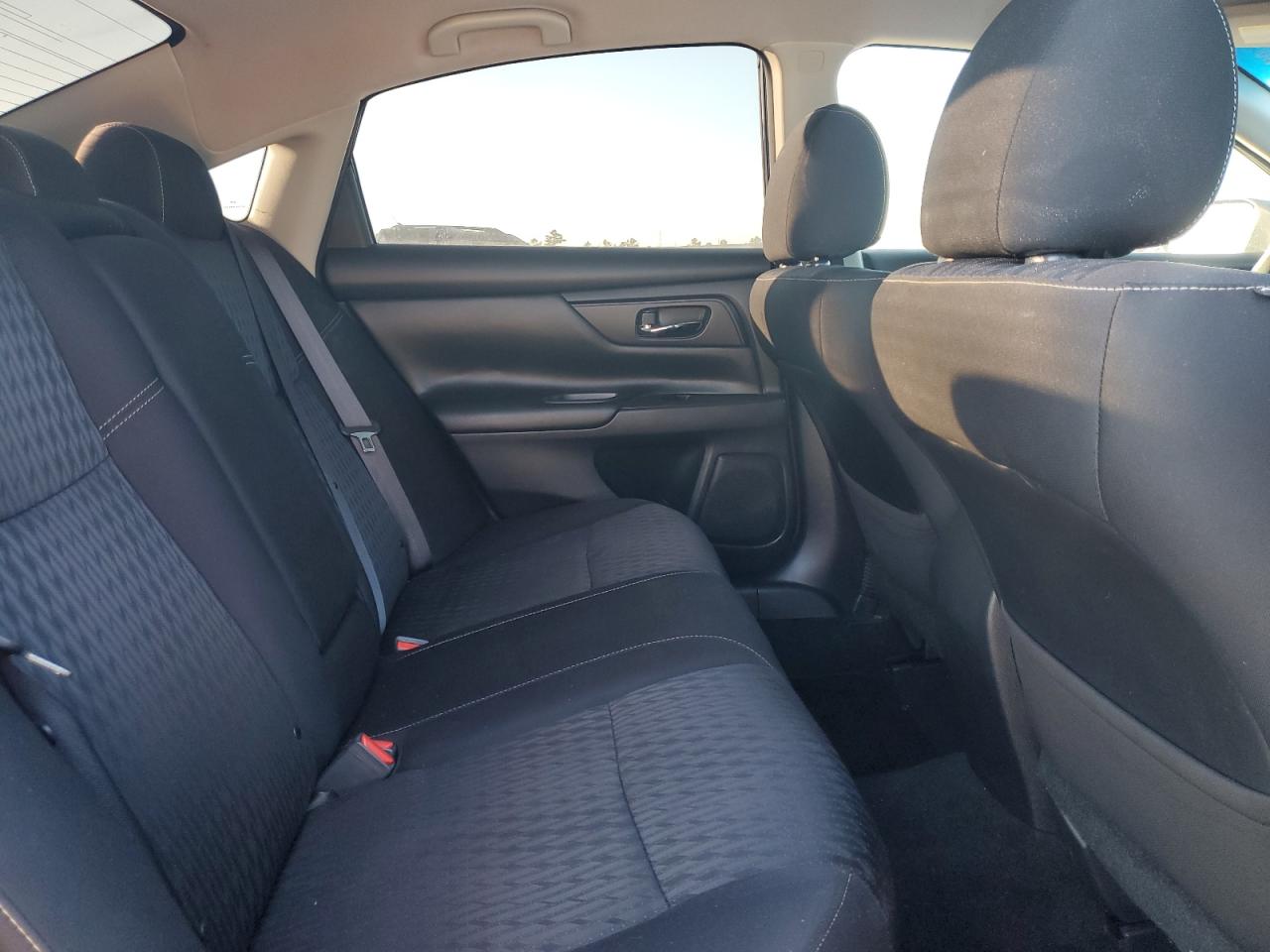 2018 Nissan Altima VIN 1N4AL3AP5JC470104 Copart auction photo, front end / rear end damage thumbnail 10