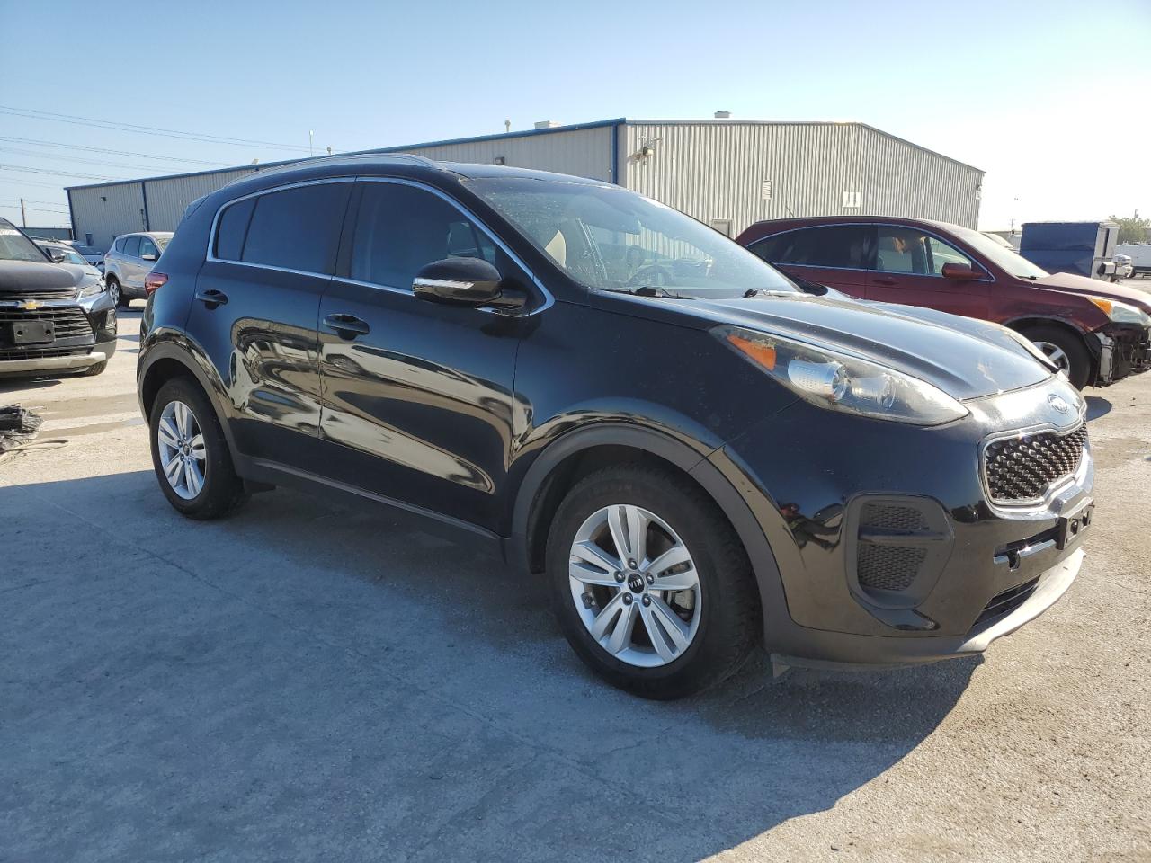 2018 KIA Sportage VIN KNDPM3AC1J7461794 Copart auction photo, front end / minor dent/scratches damage thumbnail 4