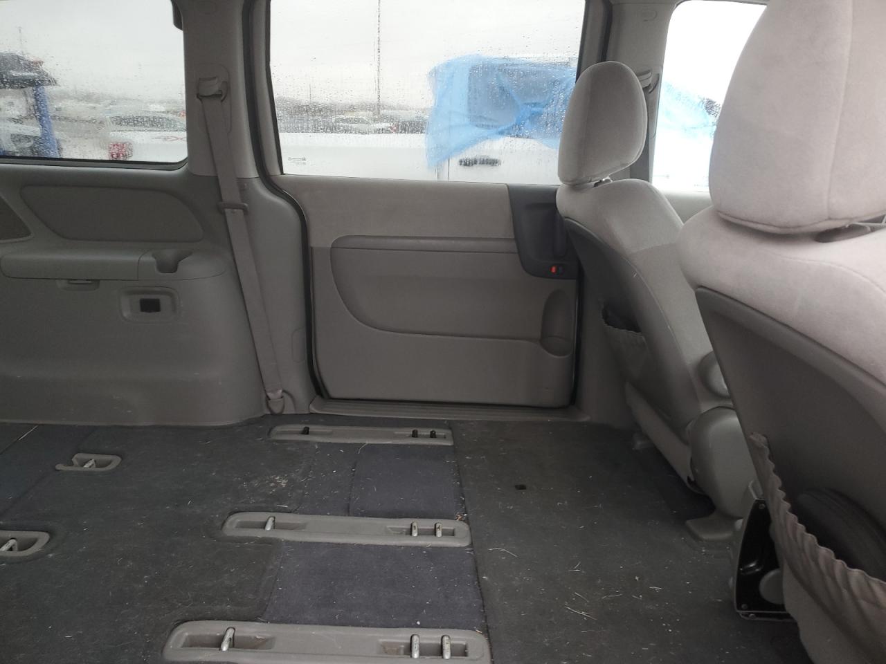 2009 KIA Sedona VIN KNDMB233X96280260 Copart auction photo, front end damage thumbnail 11