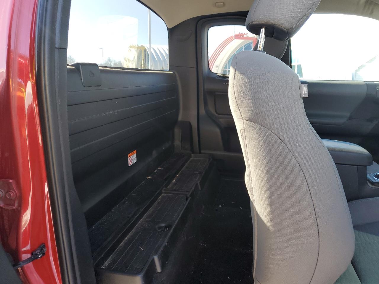 2019 Toyota Tacoma VIN 5TFSX5EN2KX068848 Copart auction photo, front end damage thumbnail 10