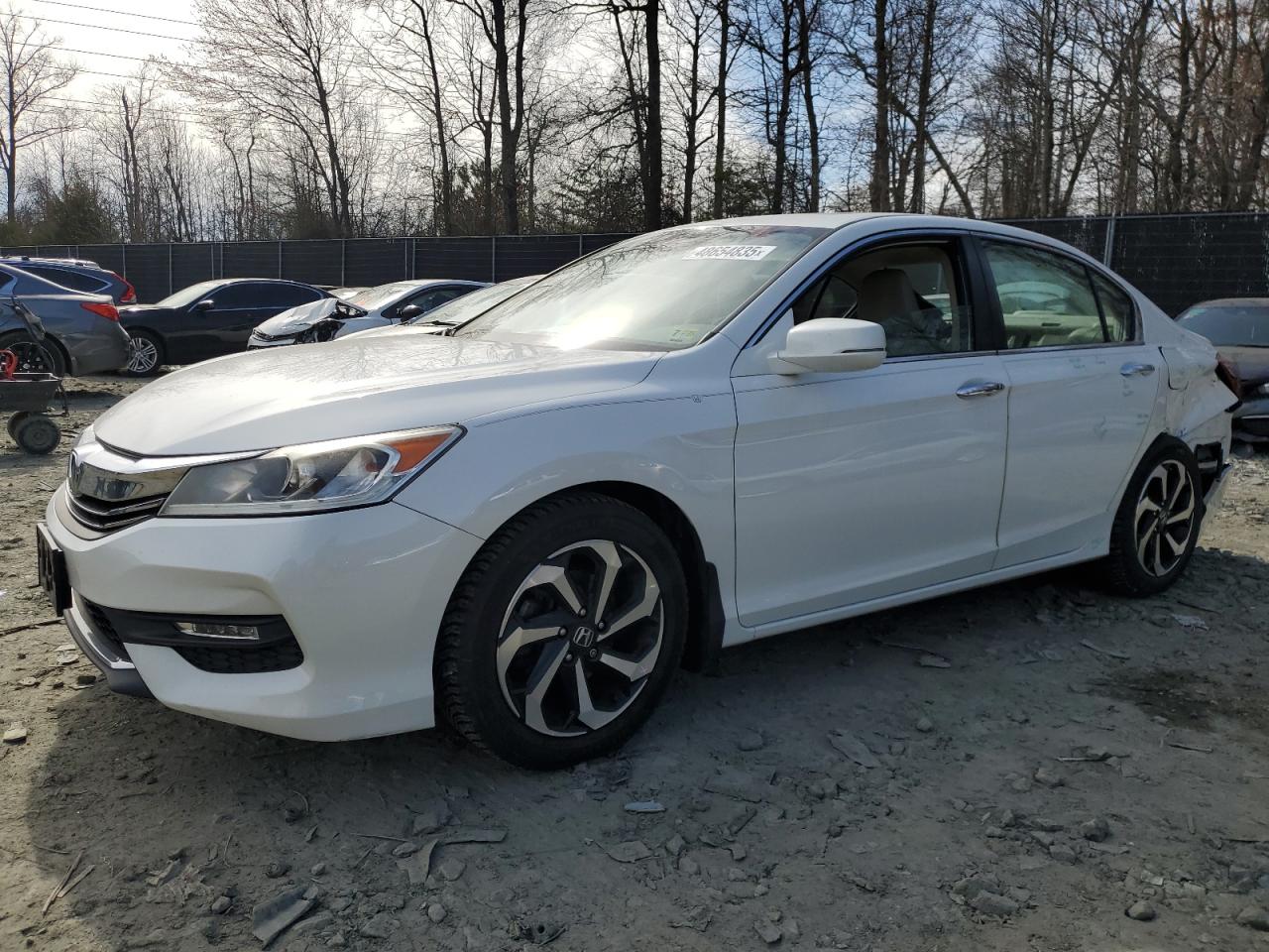 2017 Honda Accord VIN 1HGCR2F92HA233647