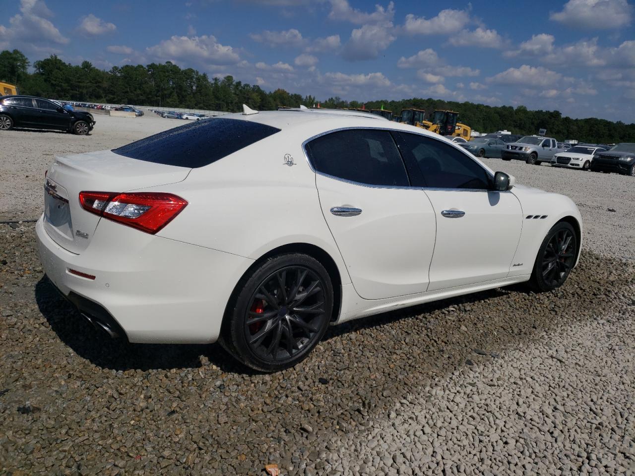 2019 Maserati Ghibli VIN ZAM57YTS8K1315165 Copart auction photo, minor dent/scratches damage thumbnail 3