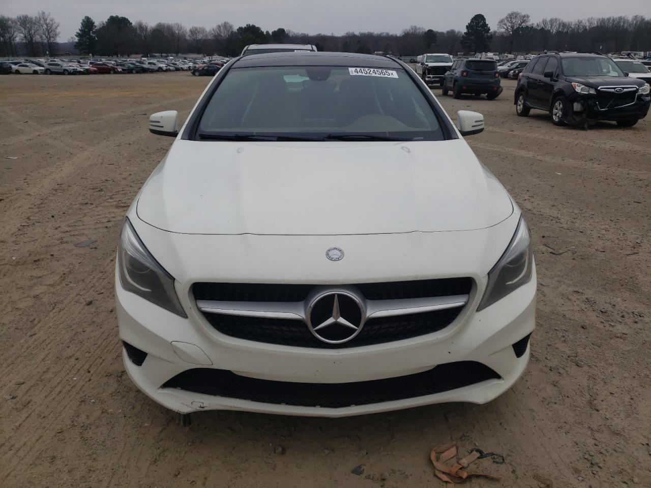 2014 Mercedes-Benz CLA-klasse VIN WDDSJ4EB9EN062780 Copart auction photo, undercarriage / minor dent/scratches damage thumbnail 5