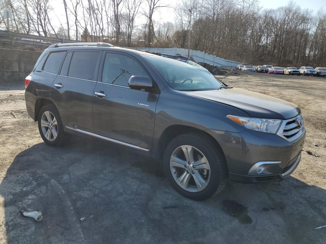 2013 Toyota Highlander VIN 5TDDK3EH1DS211786 Copart auction photo, top/roof / minor dent/scratches damage thumbnail 4