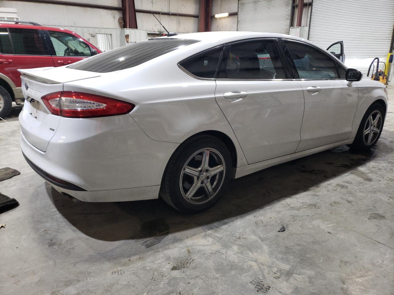 2015 Ford Fusion VIN 1FA6P0H75F5107652 Copart auction photo, side / minor dent/scratches damage thumbnail 3